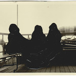 untitled-sketch-schwarzer-lack-auf-fotografie-15